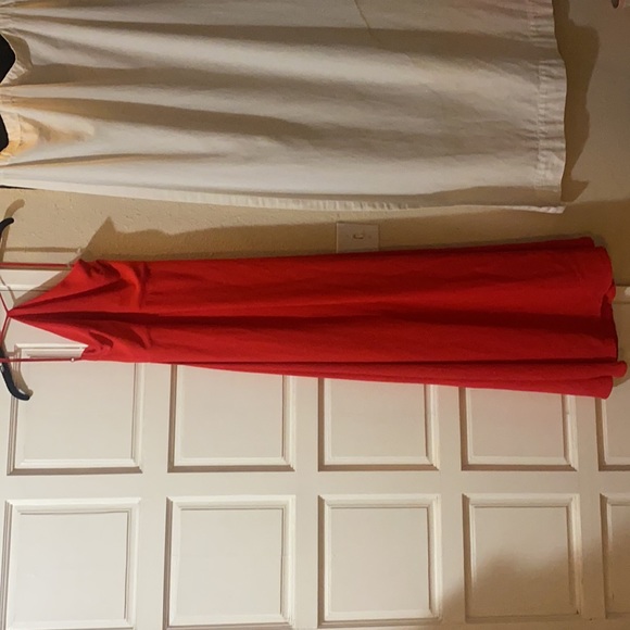Red backless maxi - Picture 7 of 7